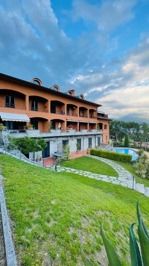 Lake View, Swimming Pool, Tennis Court And Private Parking Mezzegra Luaran gambar